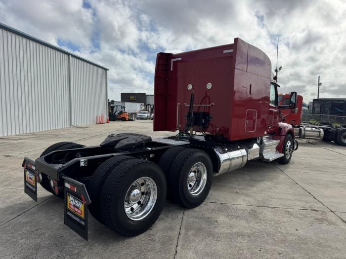 2022 Peterbilt 579-5