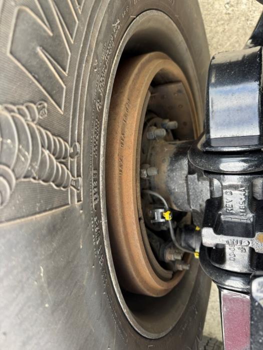 2022 Peterbilt 579-8