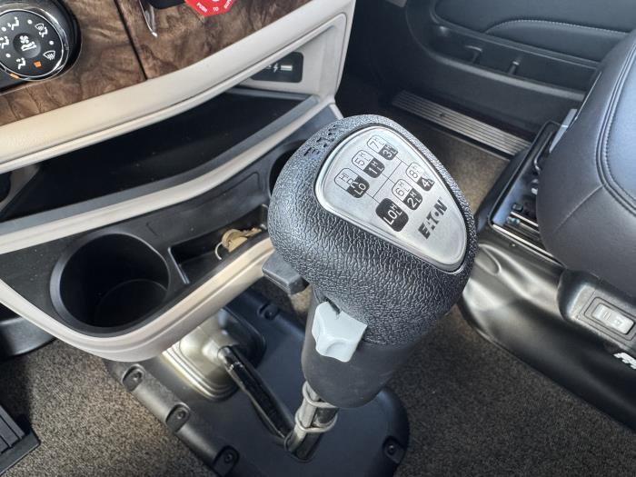 2026 Peterbilt 589-19