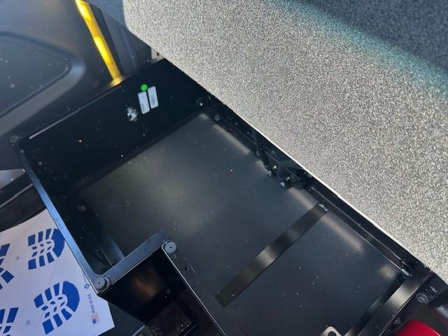 2026 Peterbilt 548-27