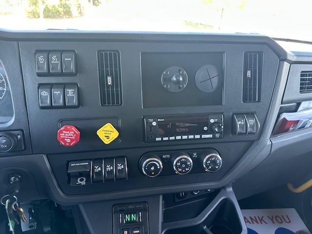 2026 Peterbilt 548-28