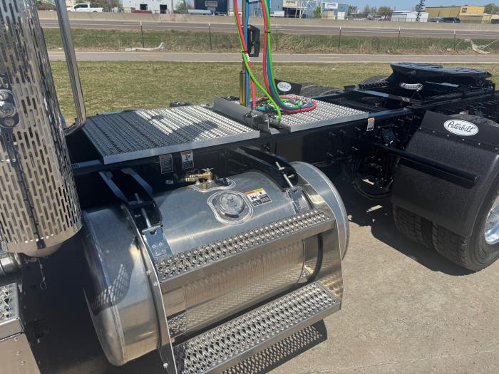 2026 Peterbilt 567-10