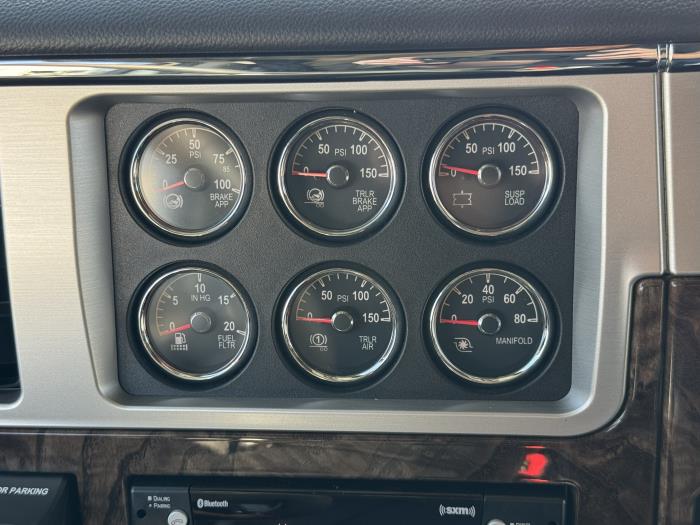 2026 Peterbilt 589-15