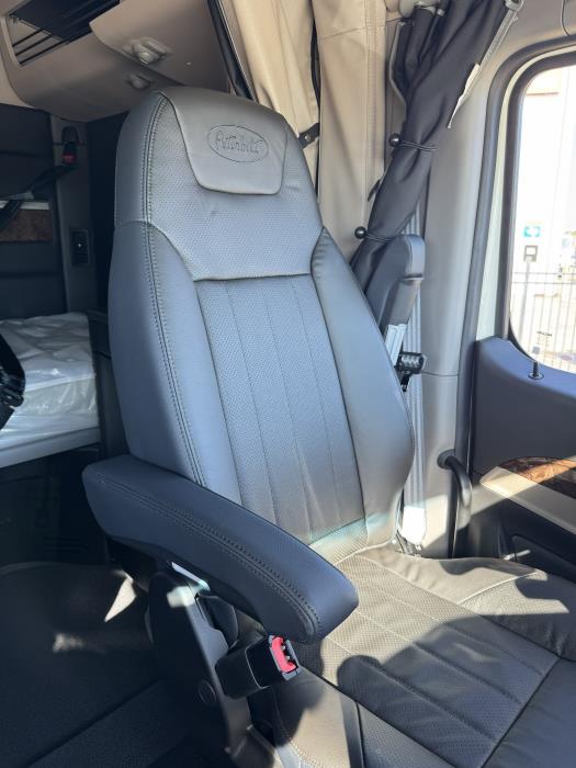 2026 Peterbilt 589-25