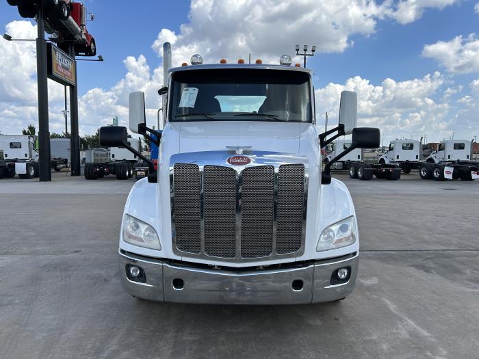 2019 Peterbilt 579-8