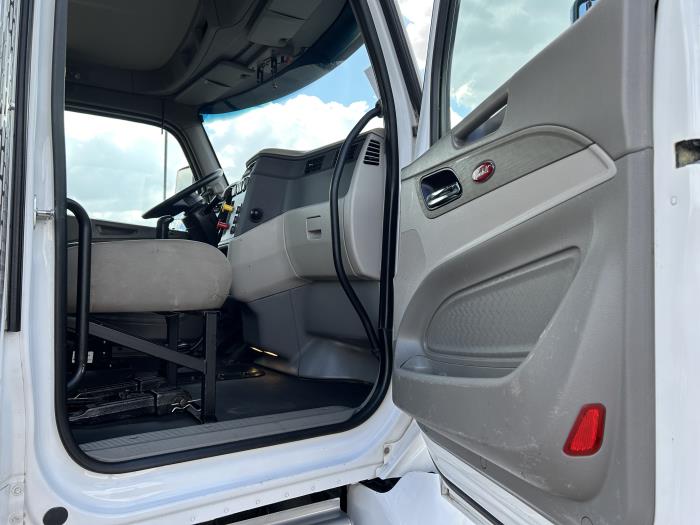 2019 Peterbilt 579-21