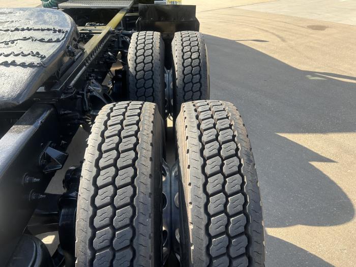 2021 Peterbilt 579-11