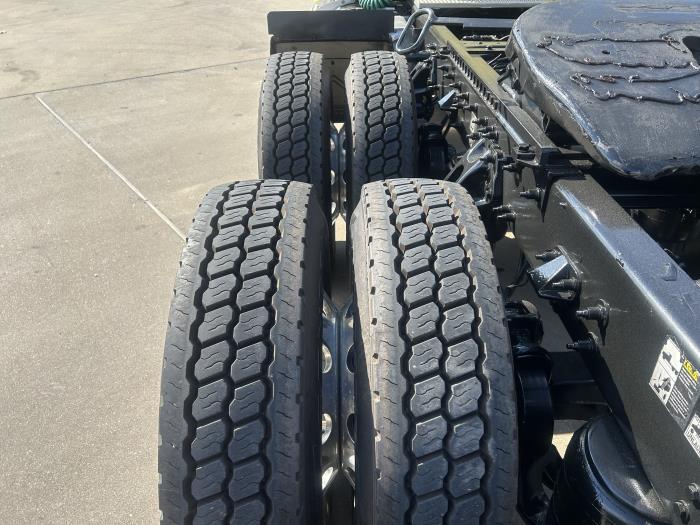 2021 Peterbilt 579-12