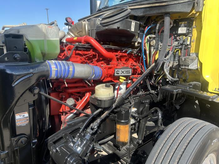 2021 Peterbilt 579-16