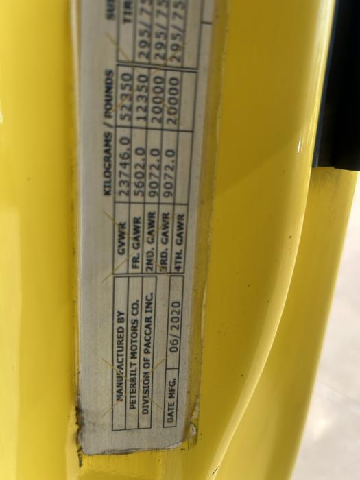 2021 Peterbilt 579-26