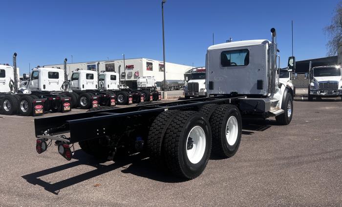 2026 Peterbilt 548-4
