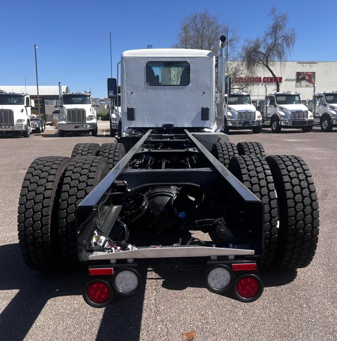 2026 Peterbilt 548-5