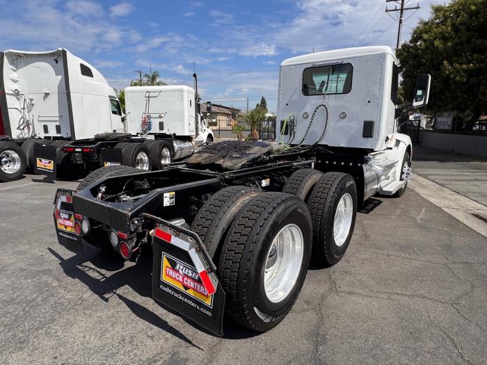 2021 Peterbilt 579-8