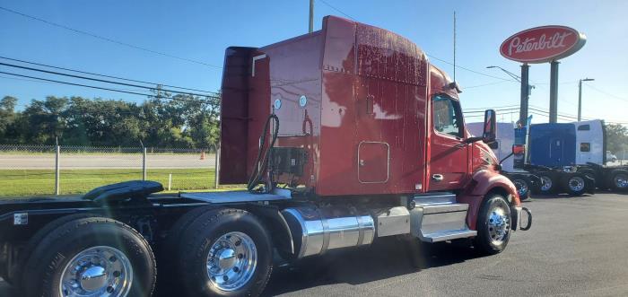 2022 Peterbilt 579-5