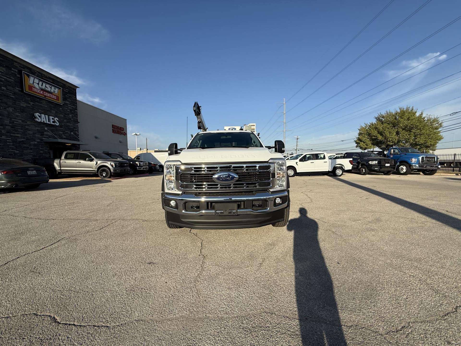 2025 Ford F-550 Crew Cab DRW 4x4 Mechanics Body for sale #1886260 - photo 11