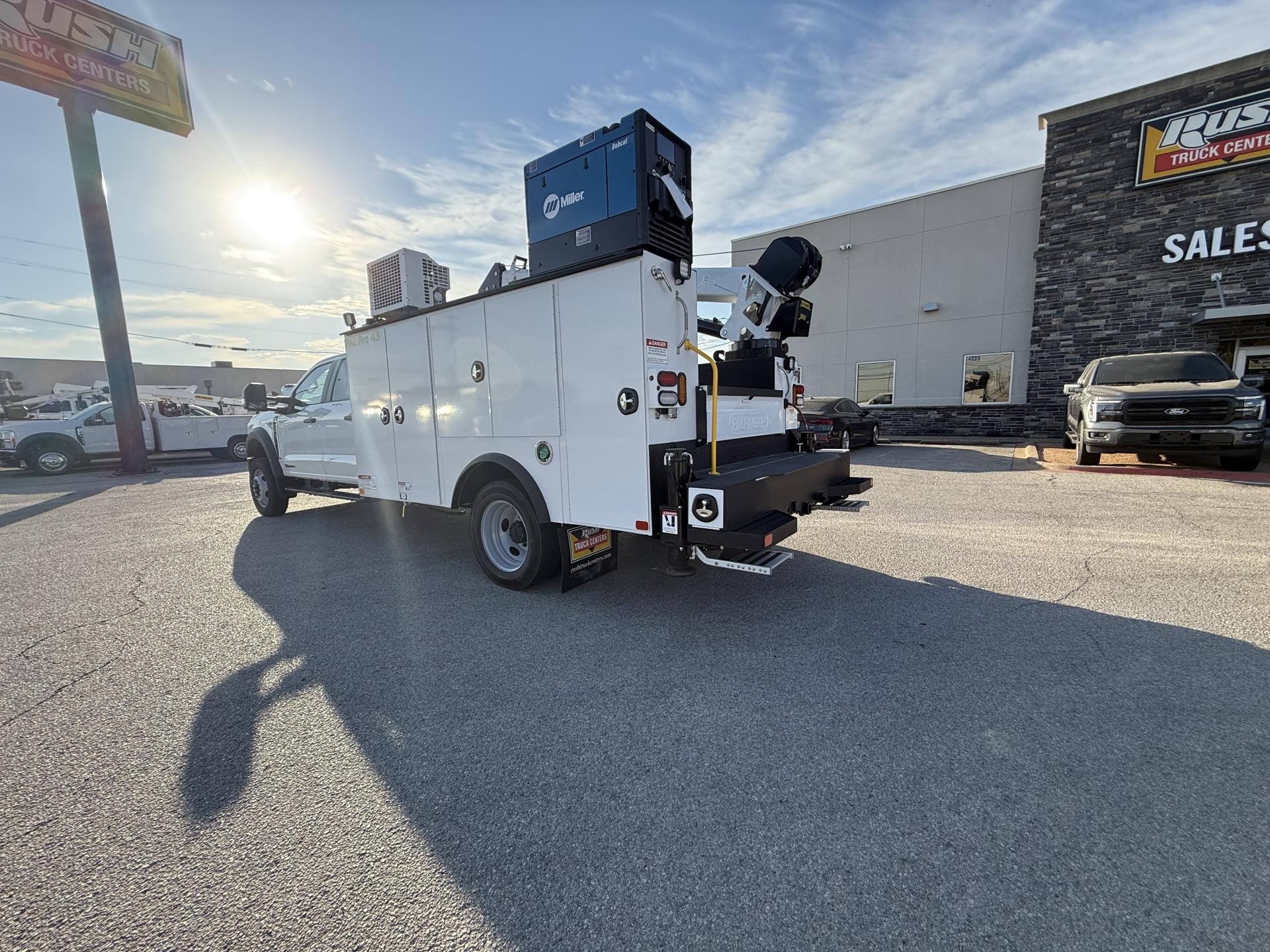 2025 Ford F-550 Crew Cab DRW 4x4 Mechanics Body for sale #1886260 - photo 18