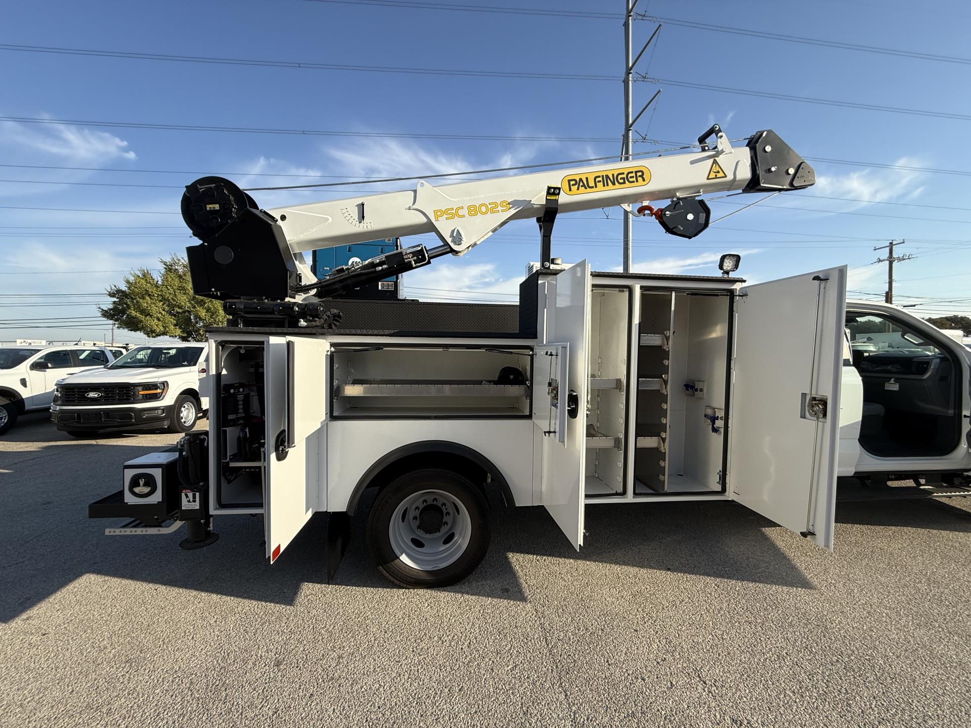 2025 Ford F-550 Crew Cab DRW 4x4 Mechanics Body for sale #1886260 - photo 19
