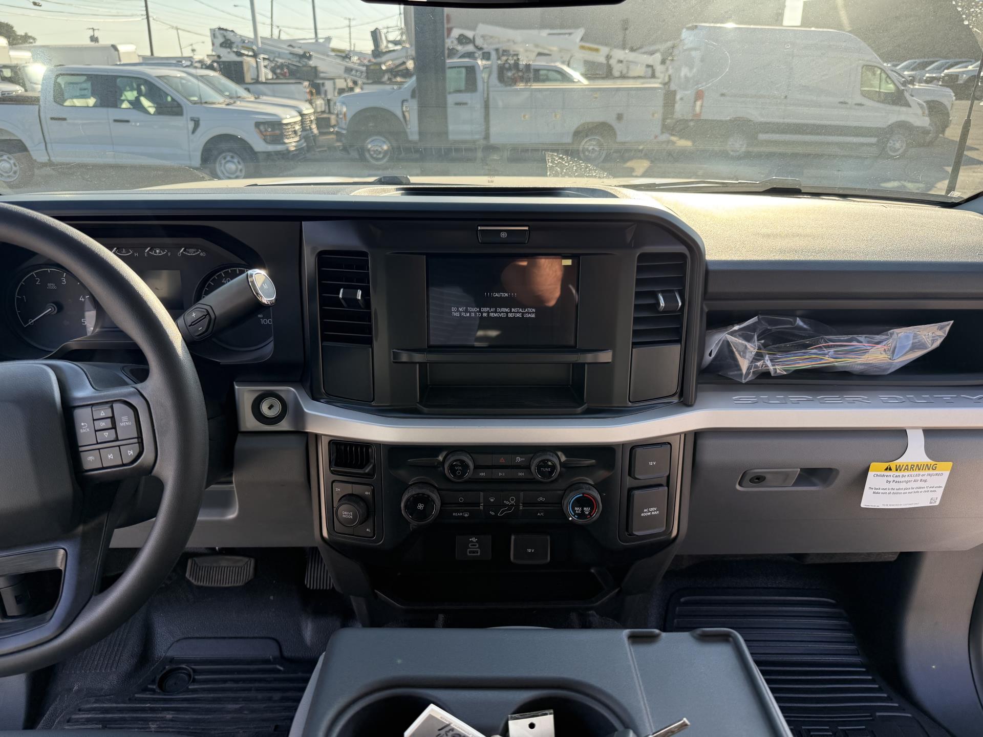 2025 Ford F-550 Crew Cab DRW 4x4 Mechanics Body for sale #1886260 - photo 9
