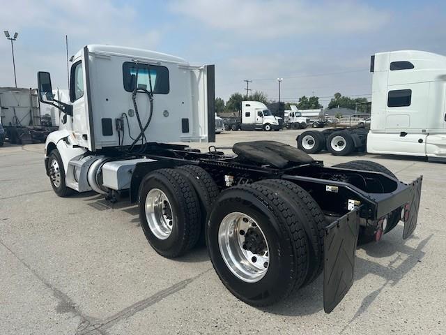 2021 Peterbilt 579-5