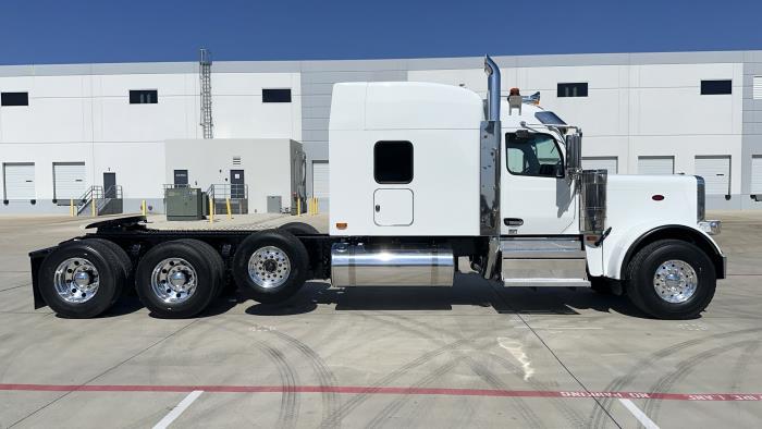 2026 Peterbilt 589-4