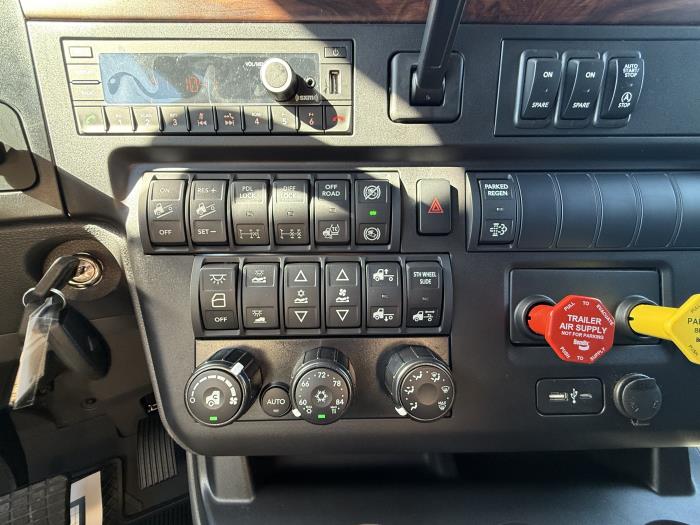 2026 International LT625-15