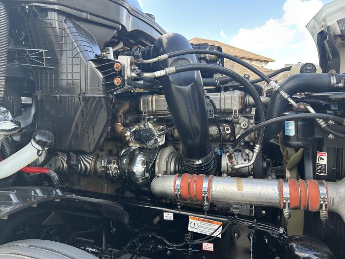 2023 Freightliner Cascadia-16
