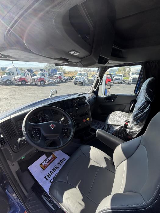 2025 International LT625-10