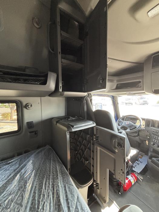 2025 International LT625-16