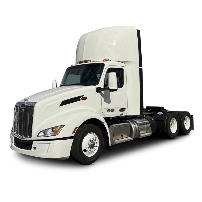 2025 Peterbilt 579-0