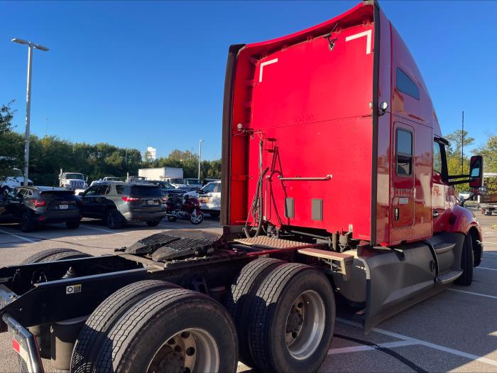 2022 Kenworth T680-4