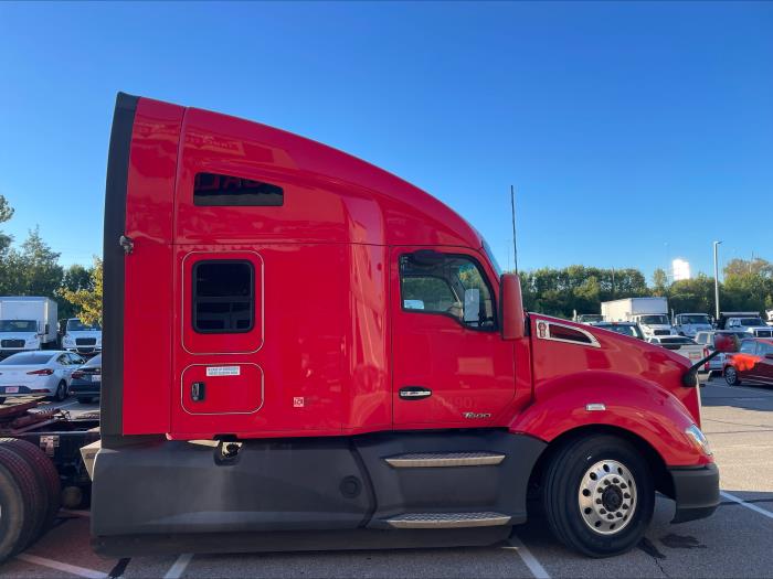 2022 Kenworth T680-6