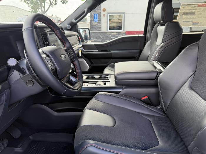 2025 Ford F-150-23