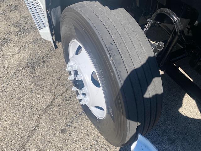 2023 Volvo VNR64T300-14