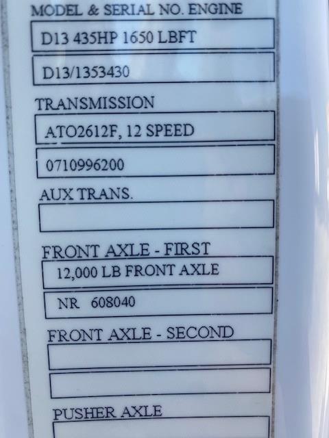 2023 Volvo VNR64T300-22