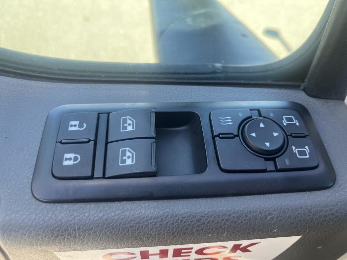 2019 International LT625-13