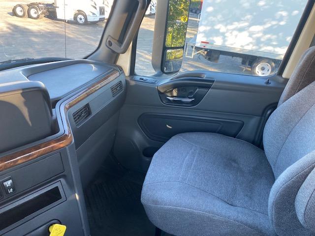 2019 International LT625-21