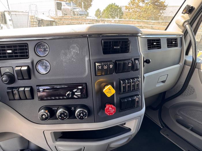 2021 Peterbilt 579-11