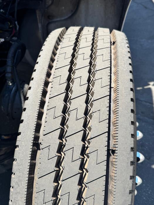 2020 Peterbilt 337-15