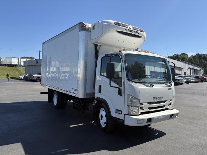 2017 Isuzu NPR photo 4