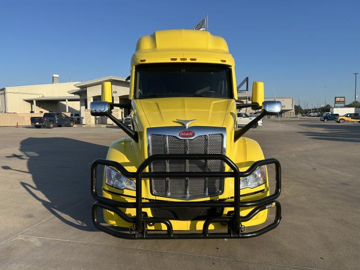 2024 Peterbilt 579-8