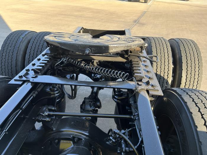 2024 Peterbilt 579-14