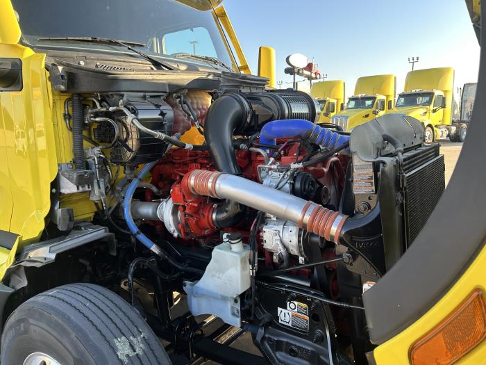 2024 Peterbilt 579-19