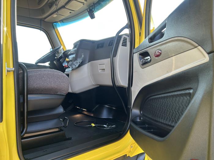 2024 Peterbilt 579-22