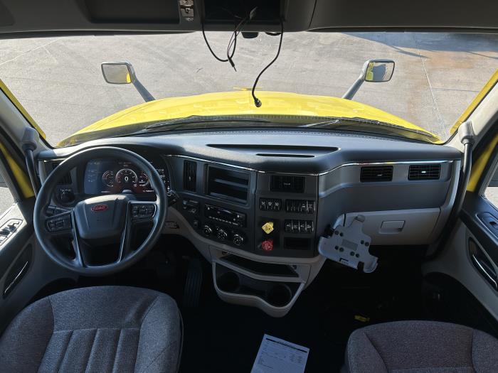 2024 Peterbilt 579-35