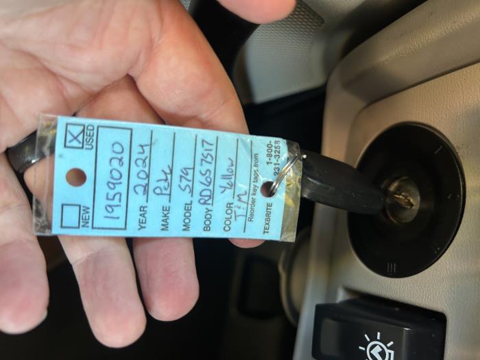 2024 Peterbilt 579-40