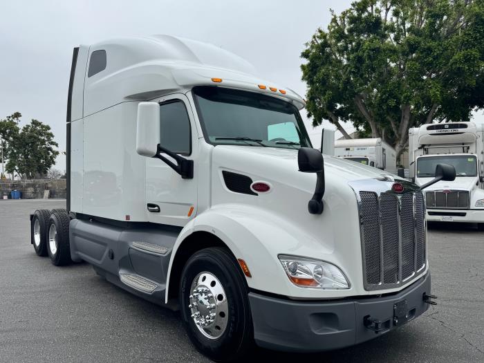 2021 Peterbilt 579-3