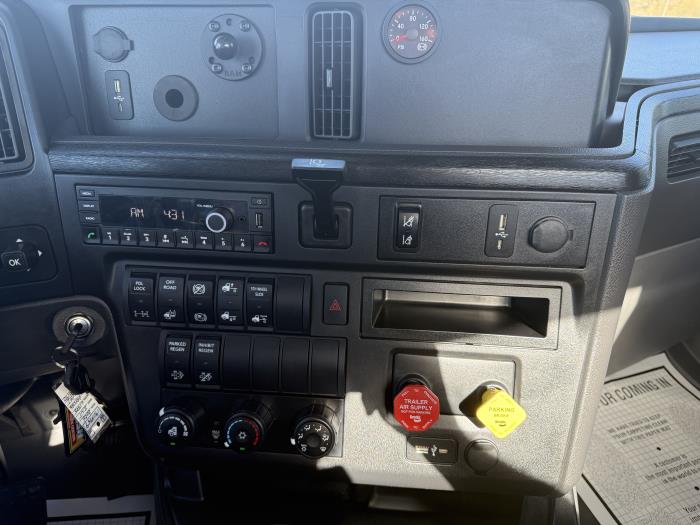 2026 International LT625-21