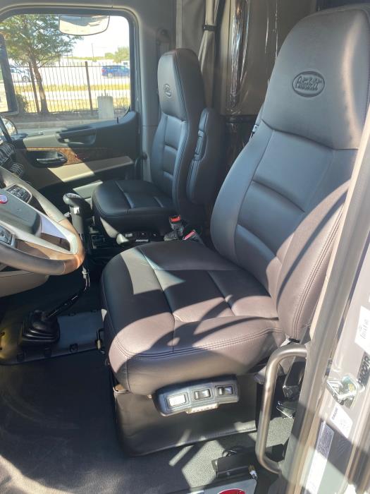 2026 Peterbilt 589-14