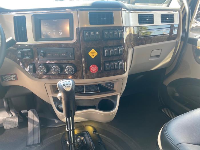 2026 Peterbilt 589-16