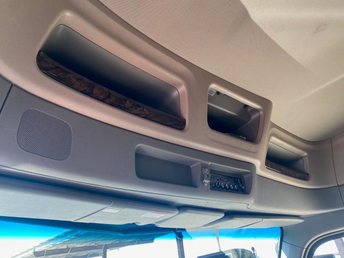 2026 Peterbilt 589-19